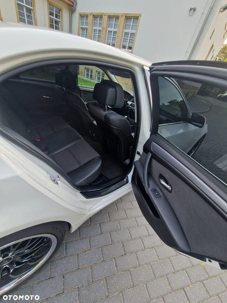 BMW Seria 5 520i Edition Exclusive - 7