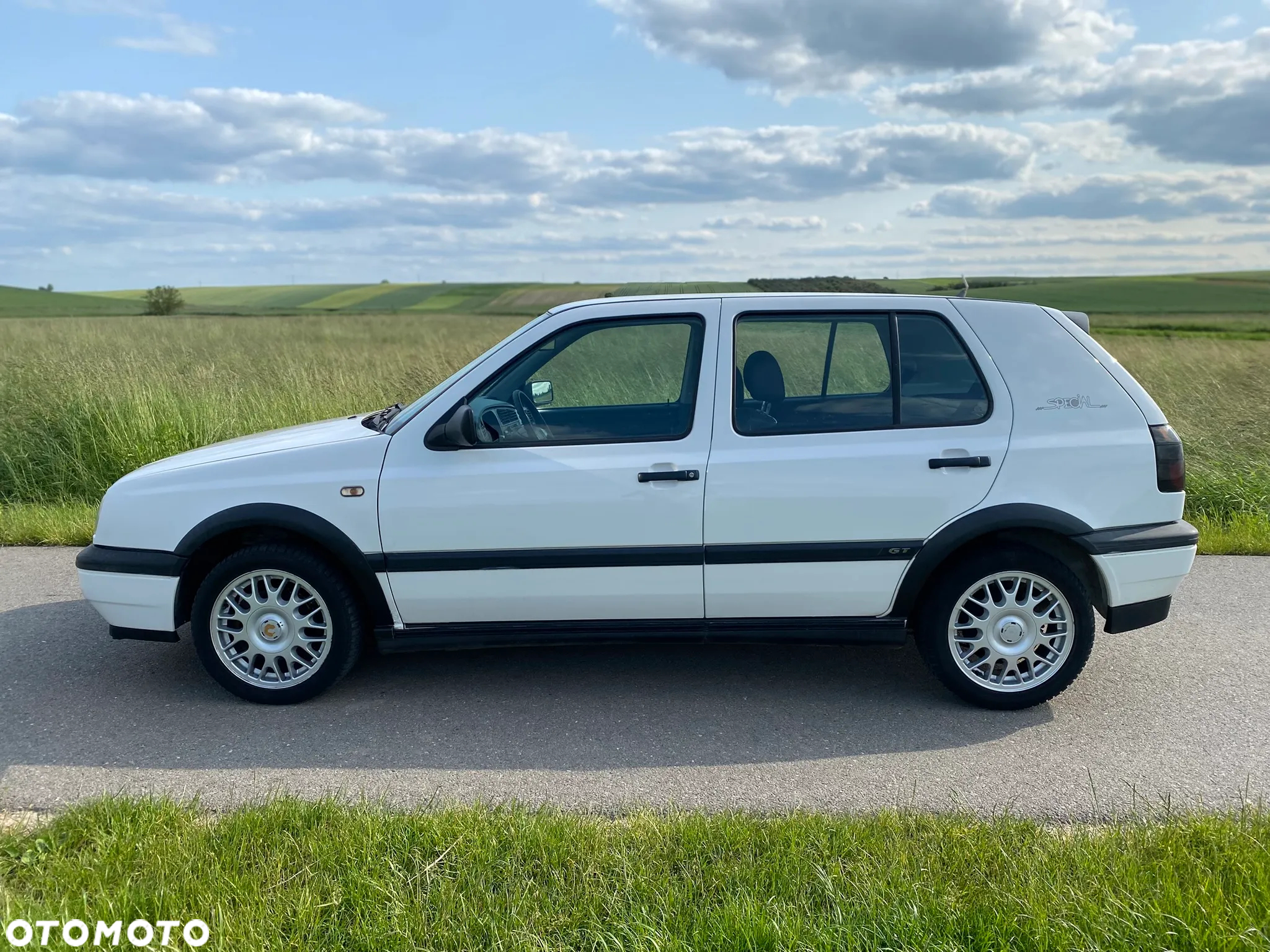 Volkswagen Golf 1.8 GT Special - 5
