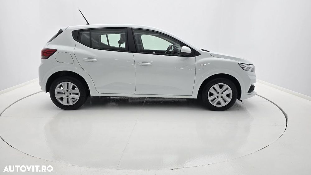 Dacia Sandero - 6