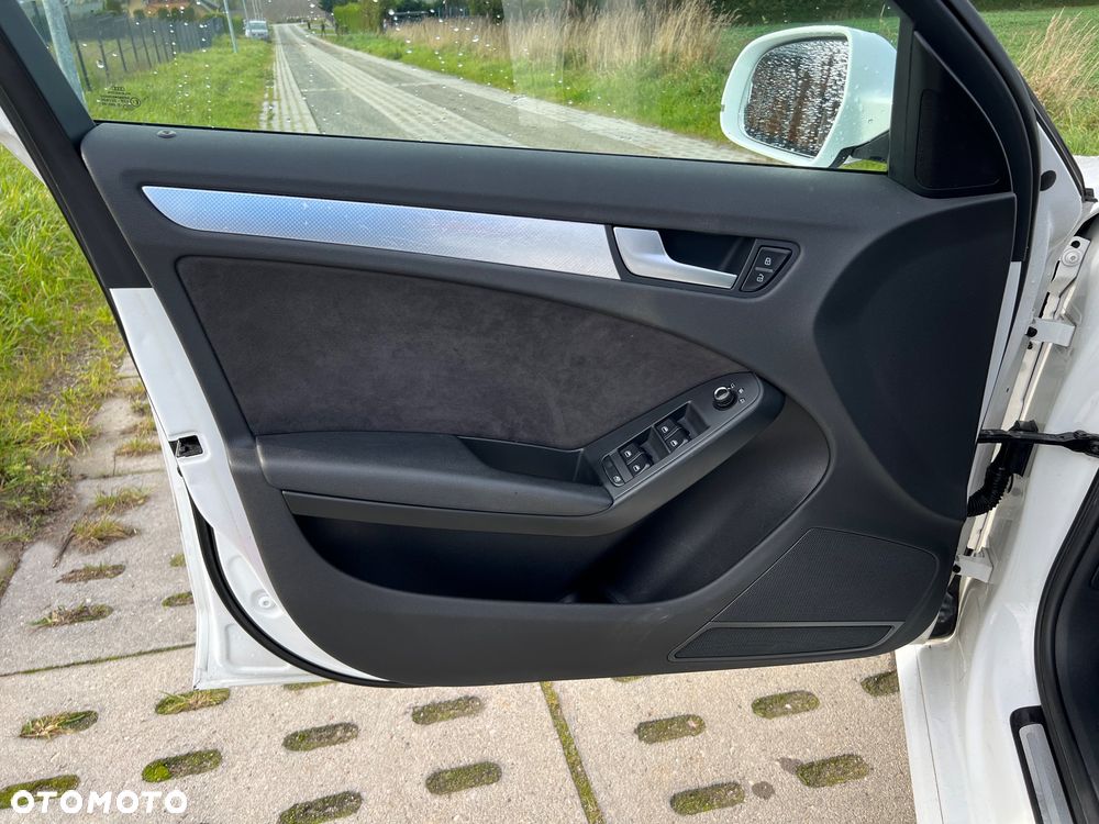 Audi A4 Avant 2.0 TFSI Ambition - 12