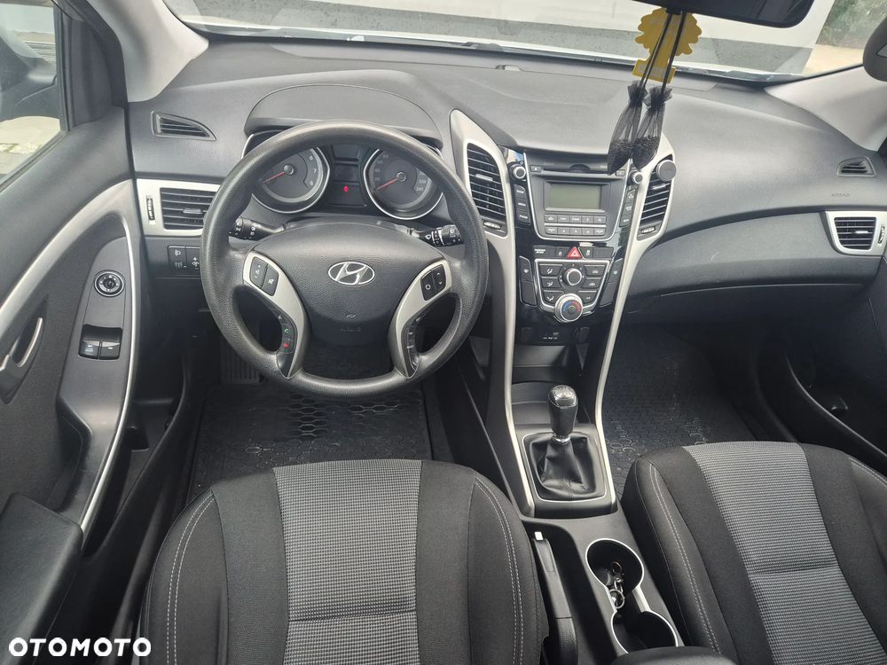 Hyundai i30 1.6 Premium - 6