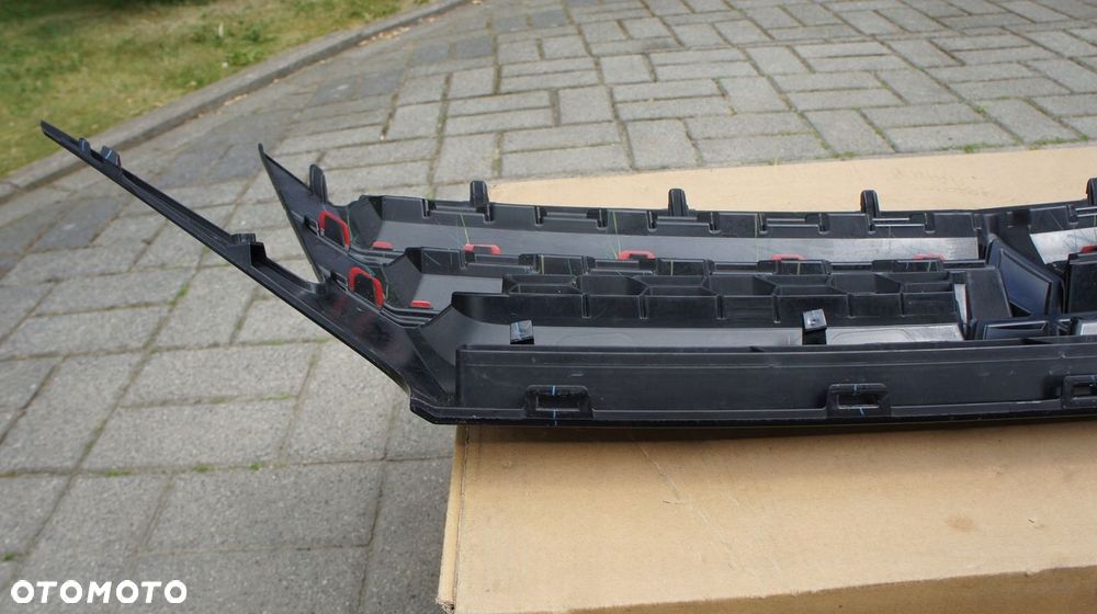 ATRAPA PRZEDNIA GRILL MITSUBISHI SPACE STAR II LIFT - 8