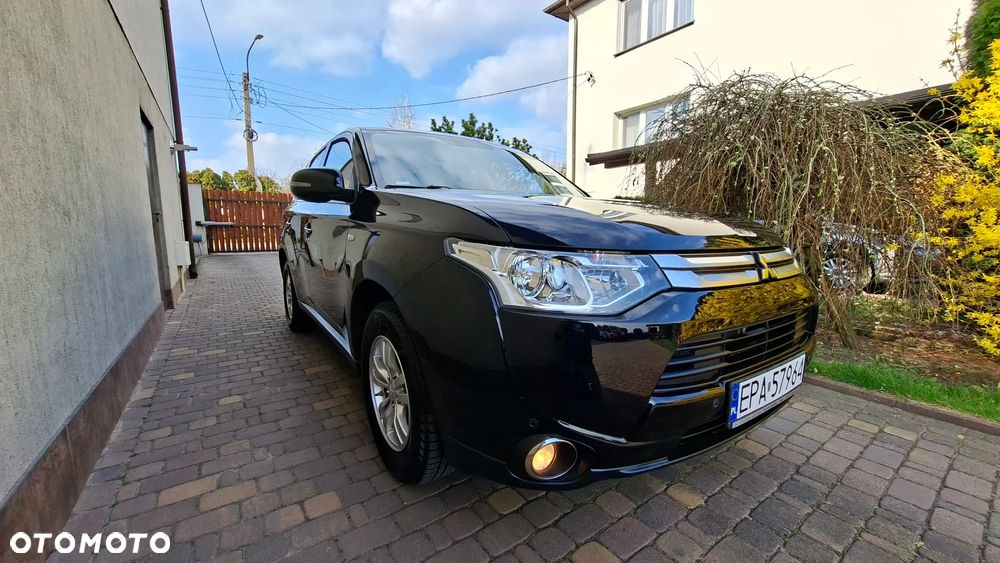 Mitsubishi Outlander 2.0 2WD Inform - 1