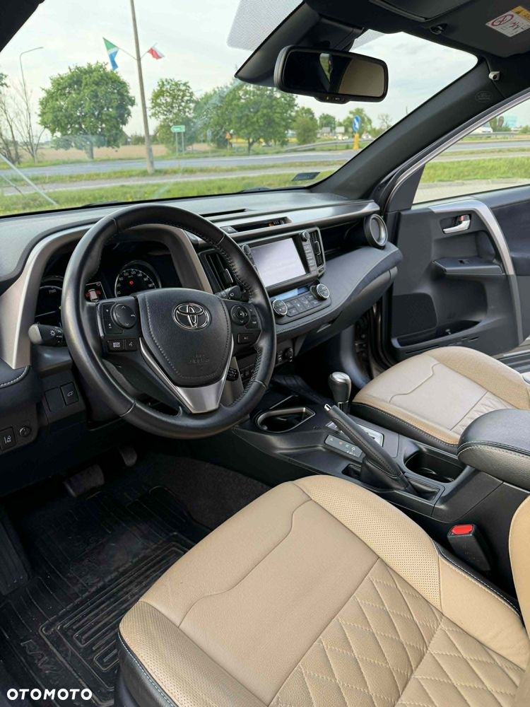 Toyota RAV4 Hybrid Prestige 4x4 - 24