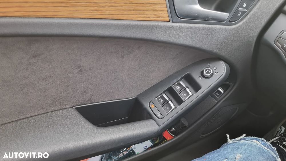 Audi A4 2.0 TDI quattro Stronic - 30