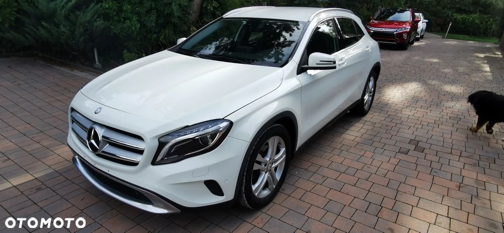 Mercedes-Benz GLA 250 4Matic 7G-DCT AMG Line - 3