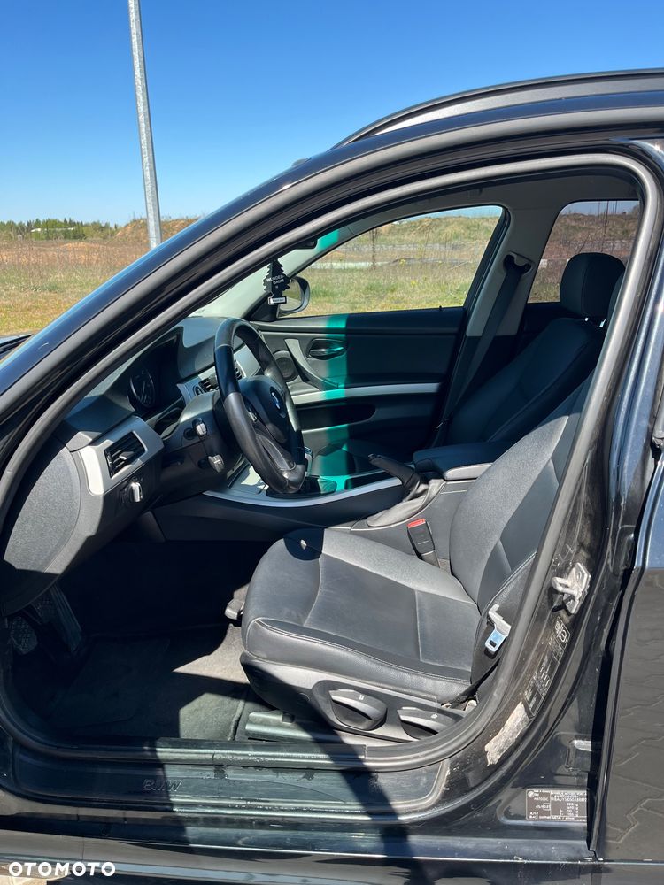 BMW Seria 3 316d - 22