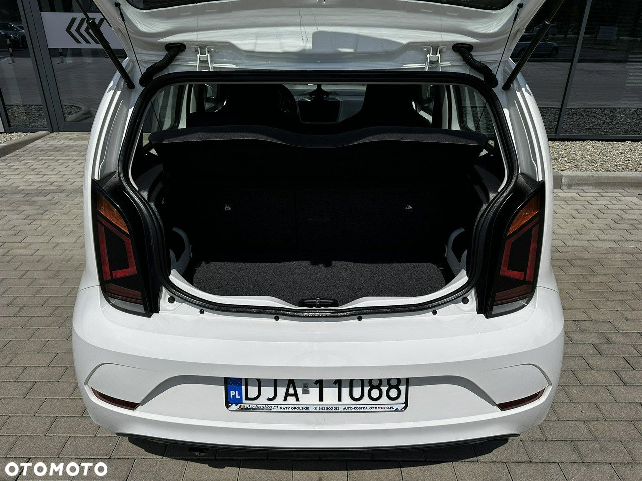 Volkswagen up! TSI high - 27