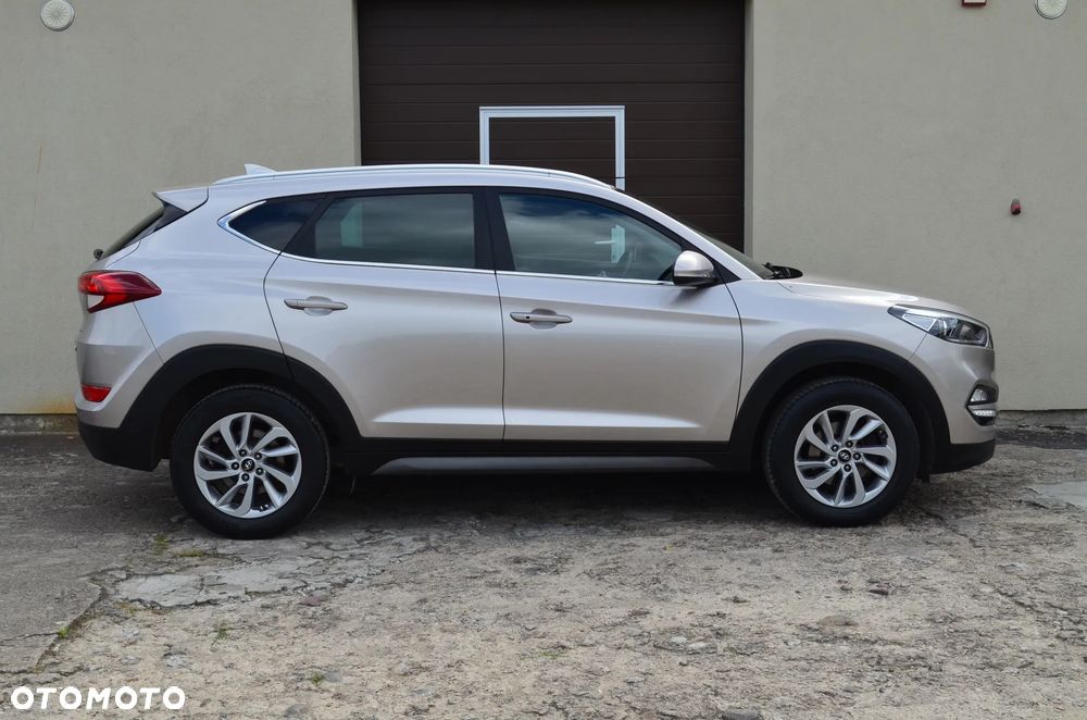 Hyundai Tucson blue 1.6 GDi 2WD Navi - 10