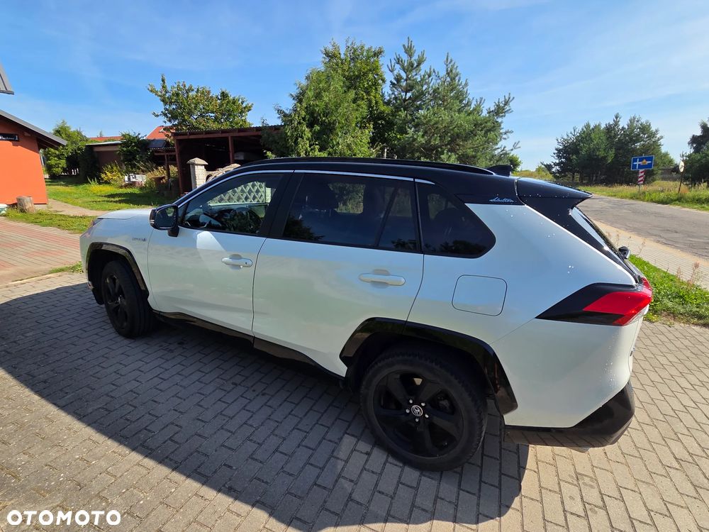 Toyota RAV4 - 6