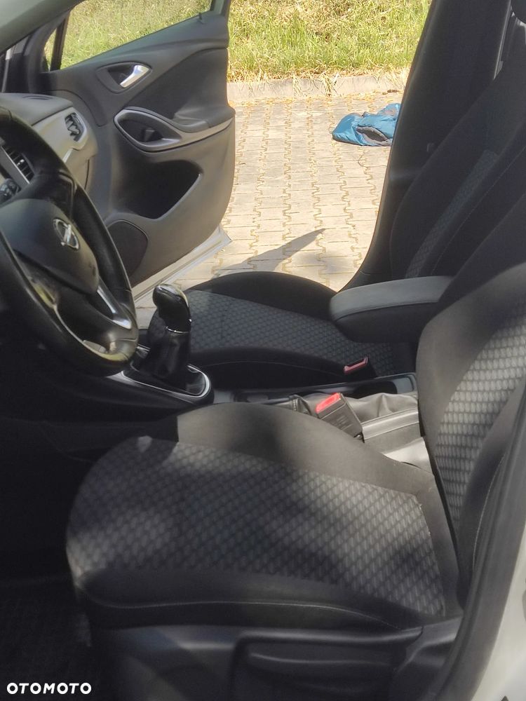 Opel Astra 1.4 Turbo Innovation - 13