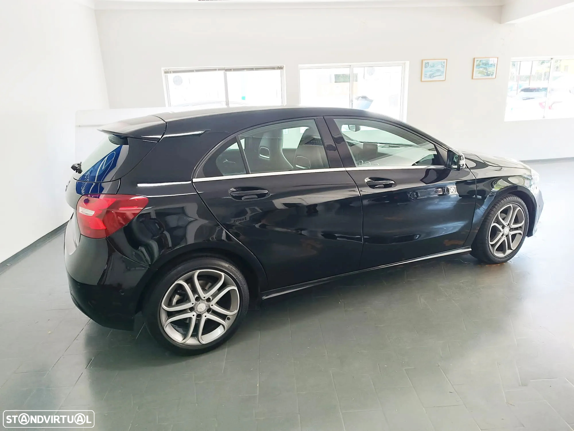 Mercedes-Benz A 180 d Urban - 6