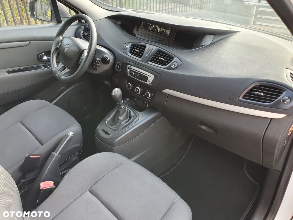 Renault Scenic 1.6 16V TomTom Edition - 18