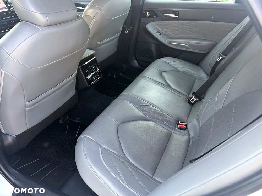 Toyota Avalon - 16