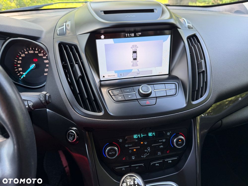 Ford Kuga 2.0 TDCi 2x4 Titanium - 18