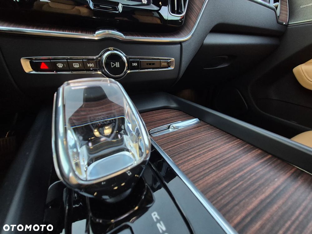 Volvo XC 60 B4 D AWD Geartronic Inscription - 9