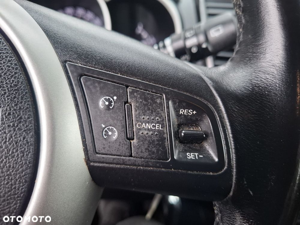 Kia Venga 1.4 CVVT UEFA EURO 2016 - 20