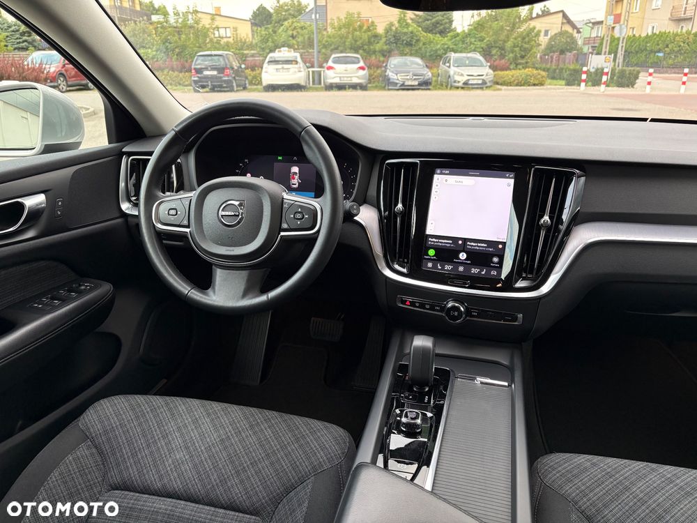 Volvo V60 B4 D Core - 12