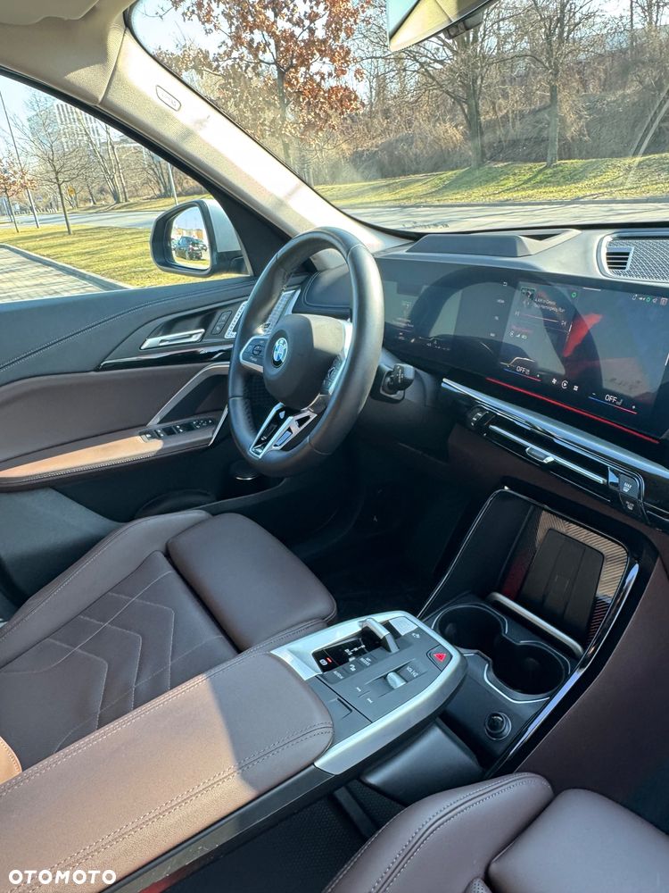 BMW X1 sDrive20i mHEV xLine - 17