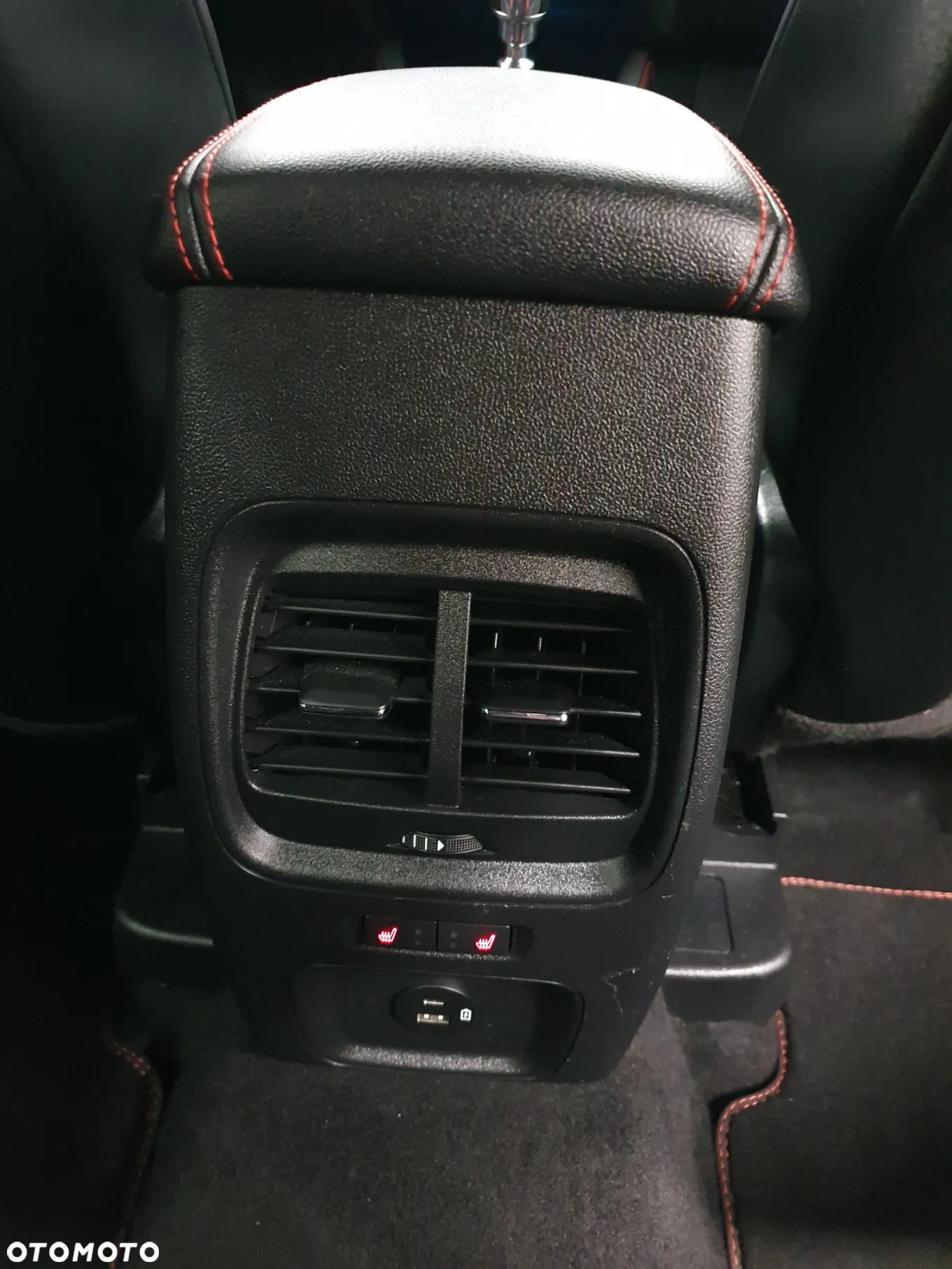 Ford Kuga 1.5 EcoBlue FWD ST-Line X - 19