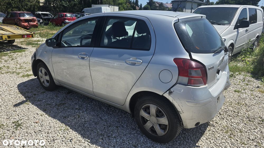 Toyota Yaris 1.0 Luna - 13