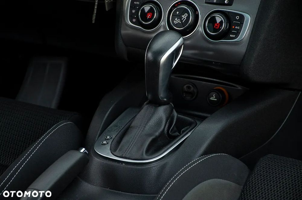 Citroën C4 PureTech 130 Stop & Start EAT6 Selection - 20