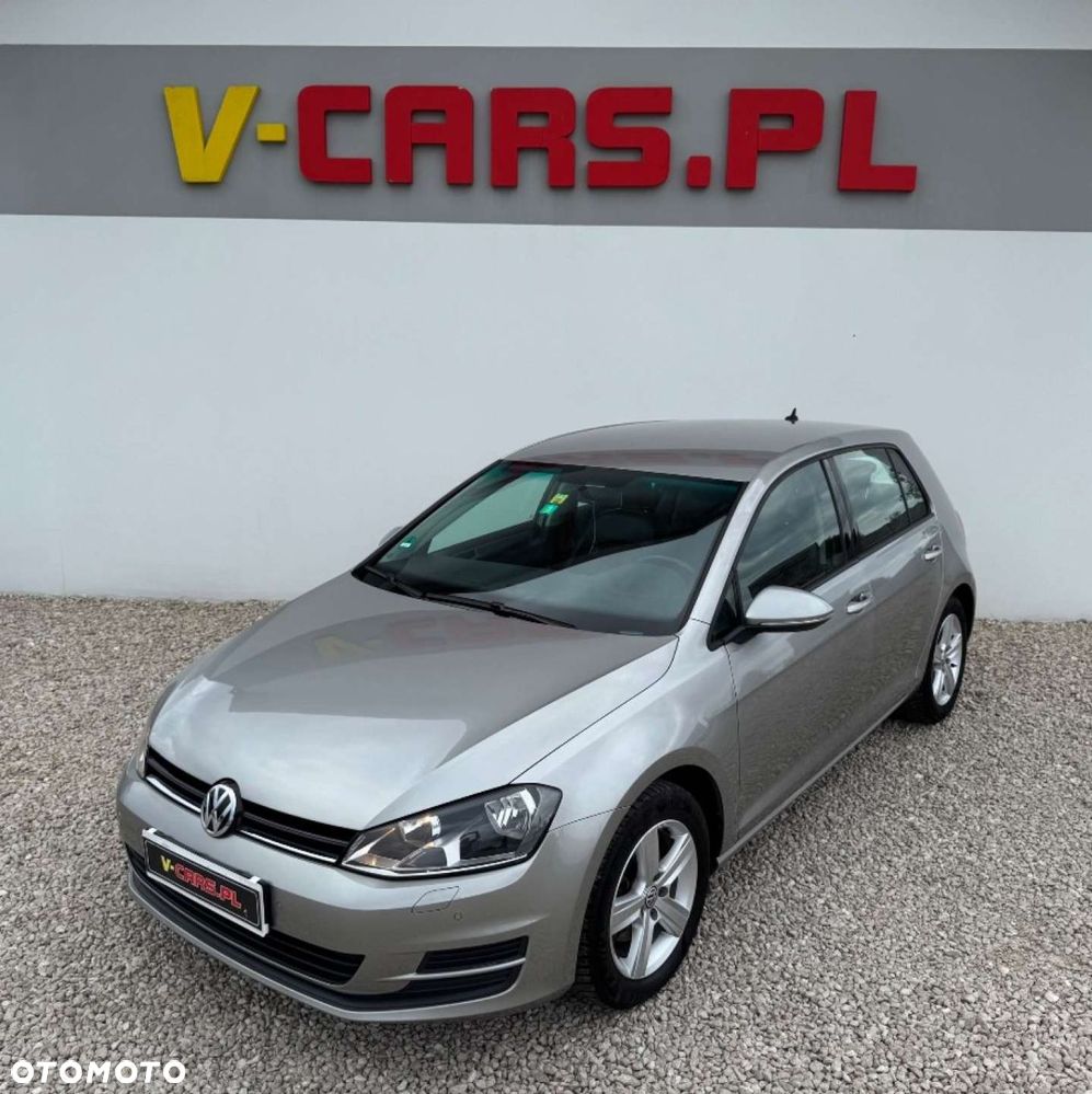 Volkswagen Golf - 32