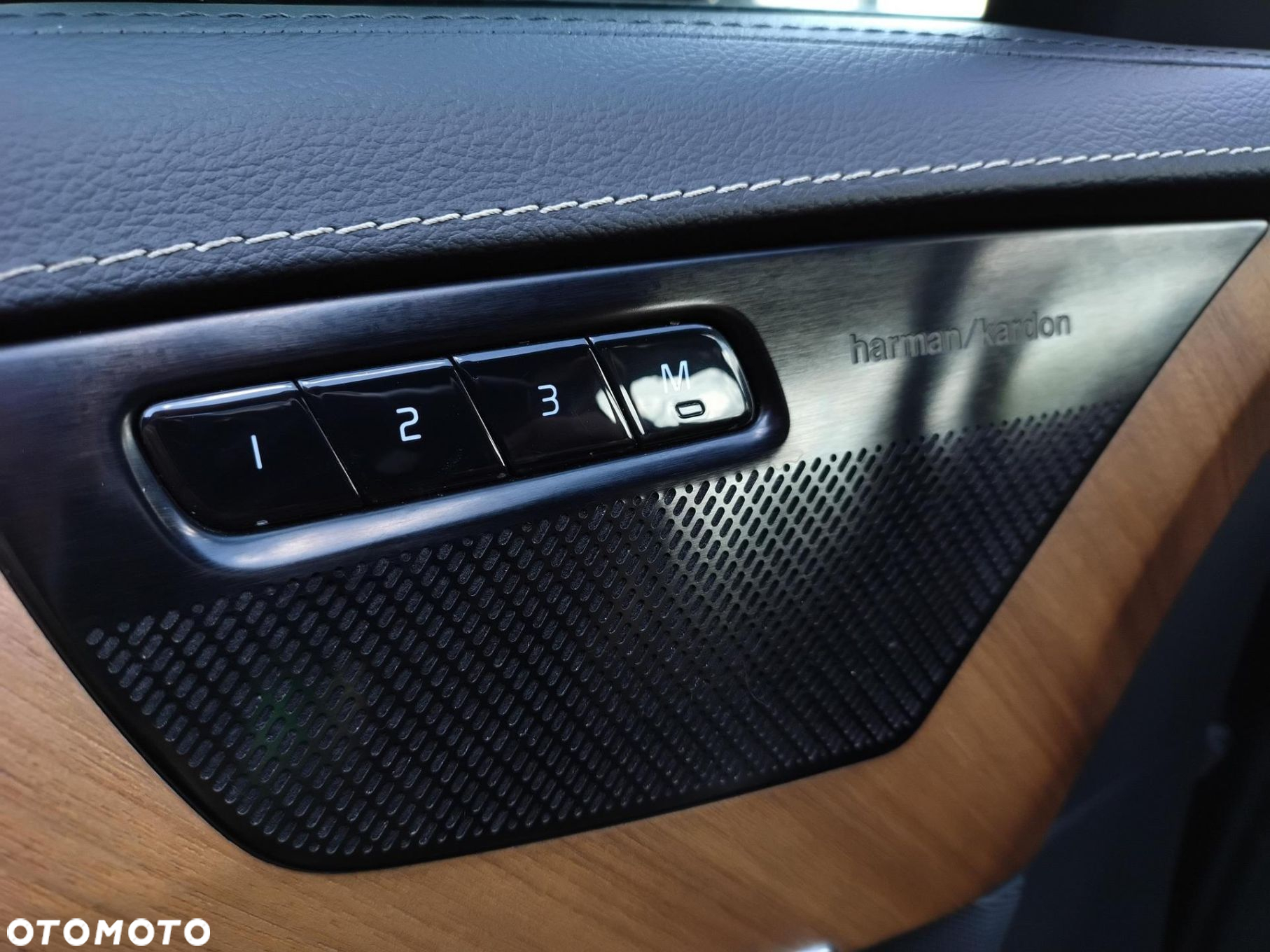 Volvo XC 90 - 12