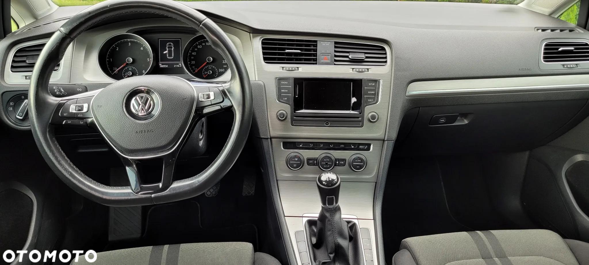 Volkswagen Golf VI 1.6 TDI Comfortline - 8