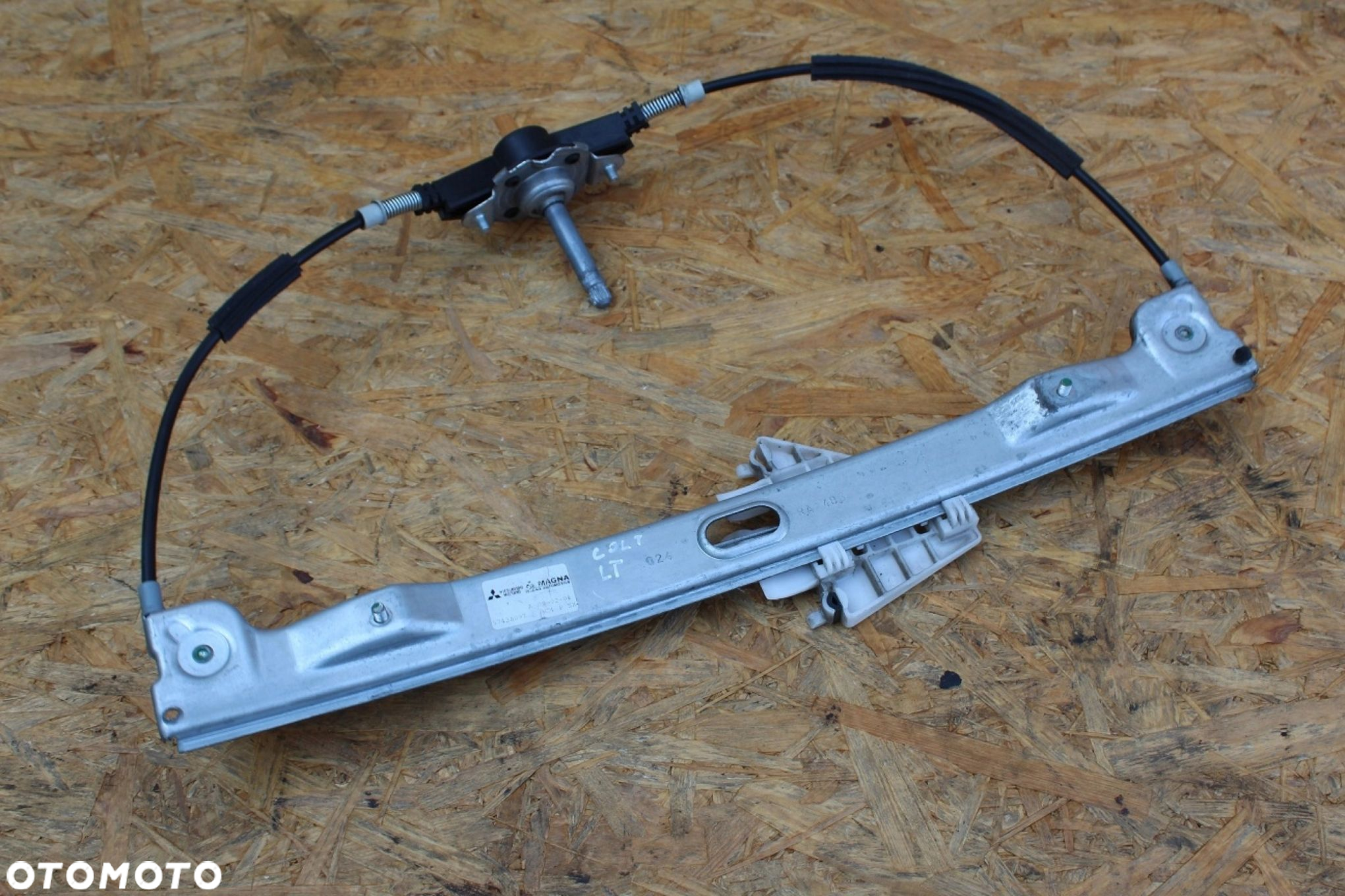 Mechanizm podnośnik szyby LEWY TYŁ korbka MITSUBISHI COLT VI Z30 5743A097 - 2