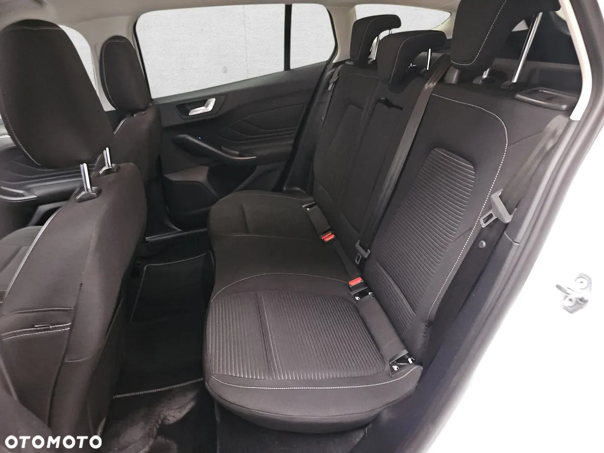 Ford Focus 1.0 EcoBoost Hybrid ACTIVE DESIGN - 11