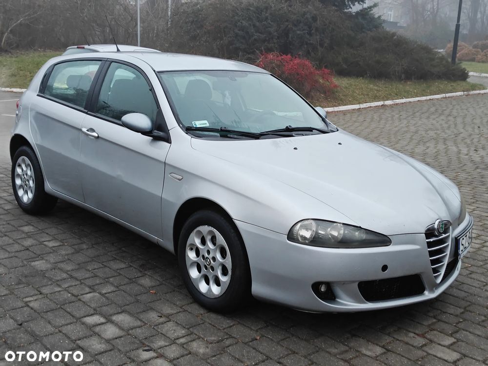 Alfa Romeo 147 1.6 Twin Spark 16V 120 - 12