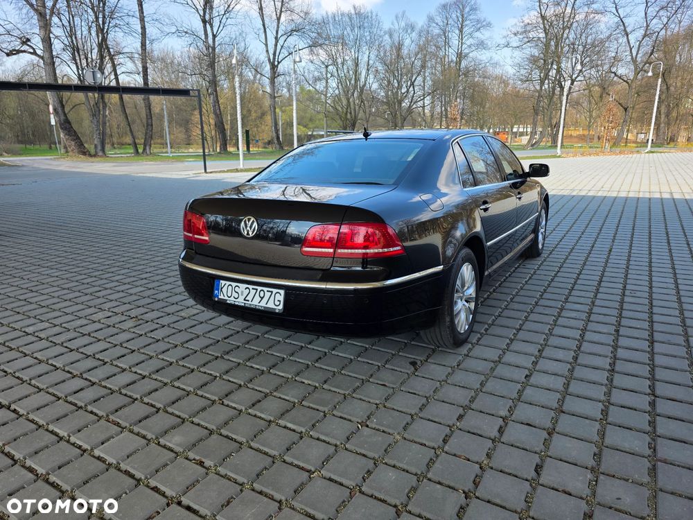 Volkswagen Phaeton - 2