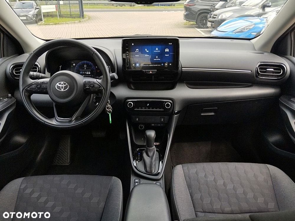 Toyota Yaris Hybrid 1.5 Style - 10