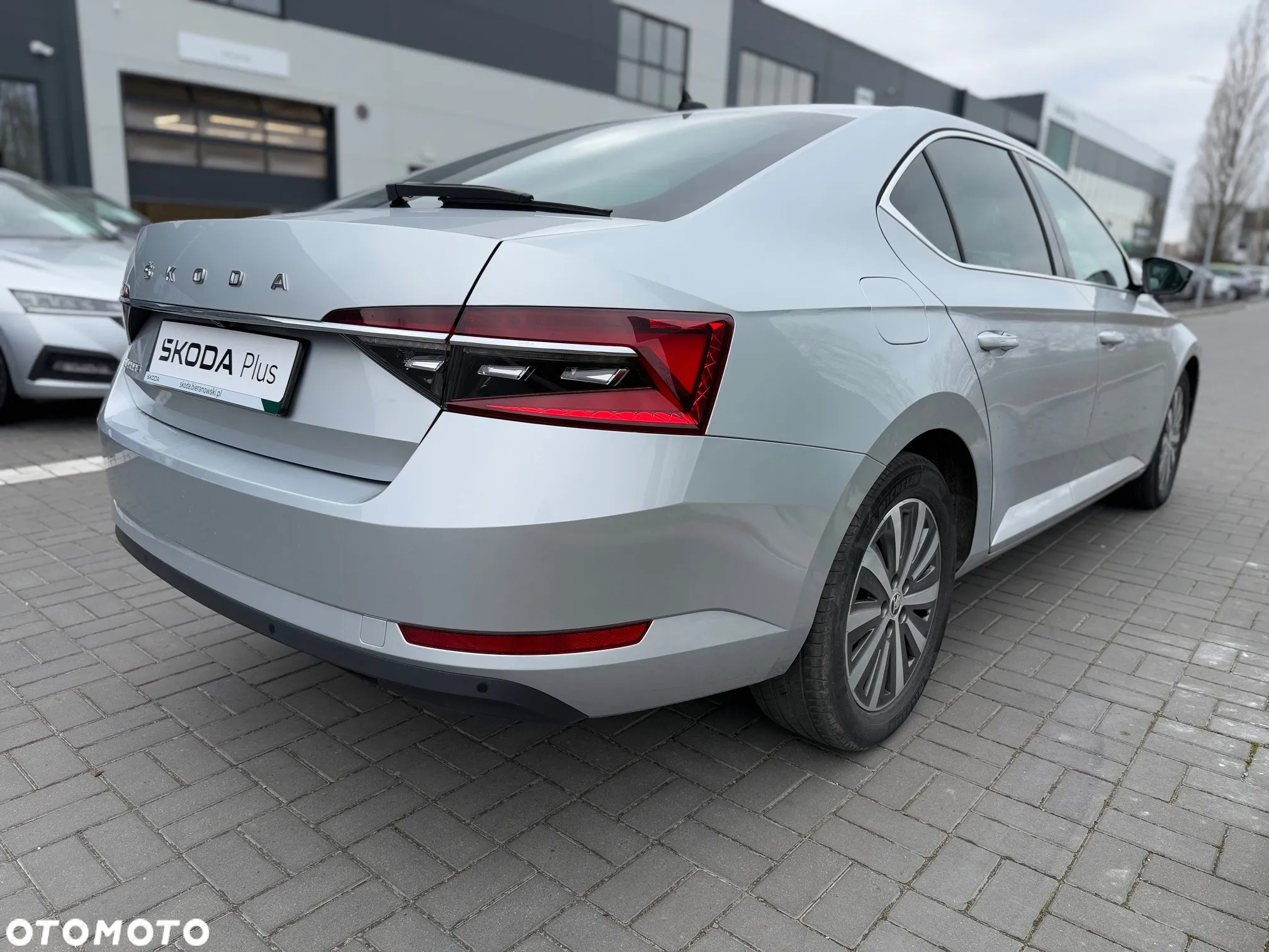 Skoda Superb 2.0 TDI SCR Style DSG - 6