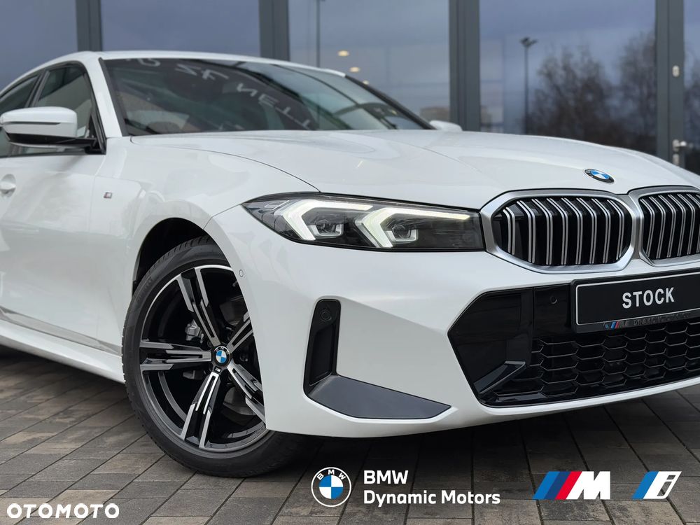 BMW Seria 3 320d M Sport - 11