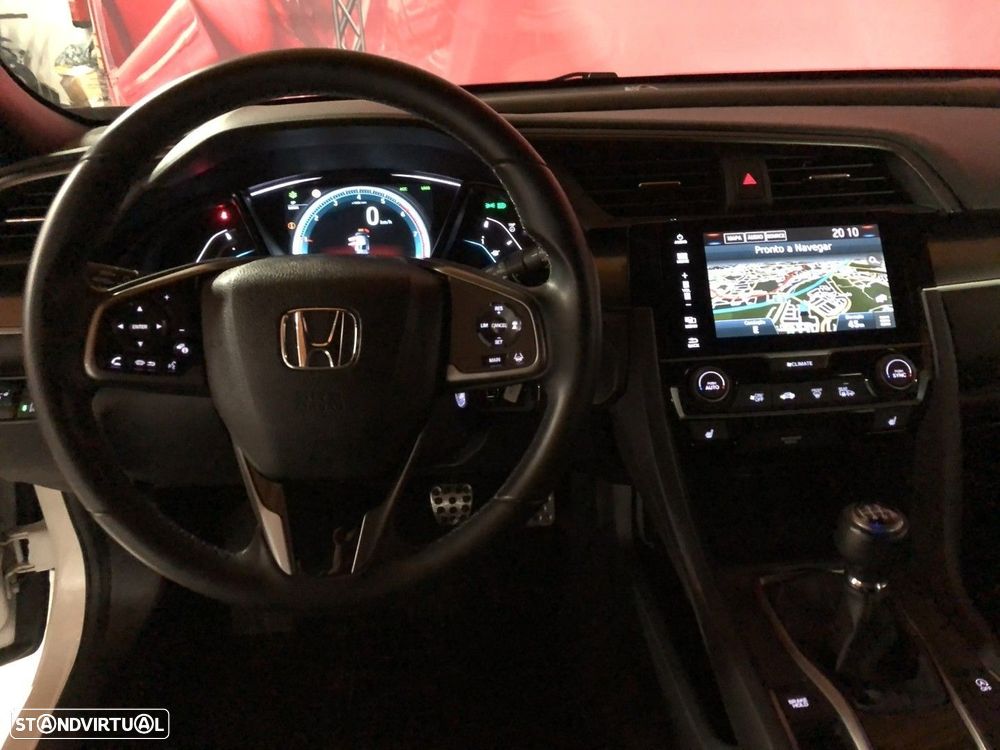 Honda Civic 1.0 i-VTEC Executive Premium - 10