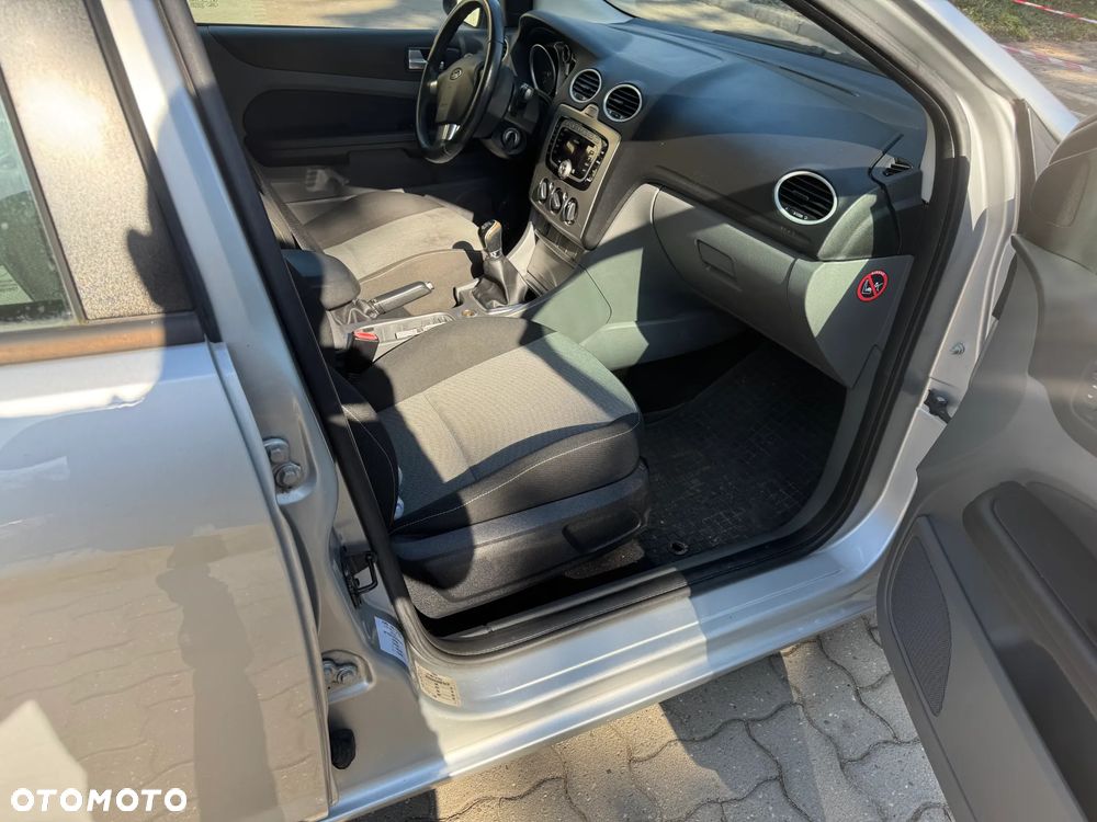 Ford Focus 2.0 Silver X - 11