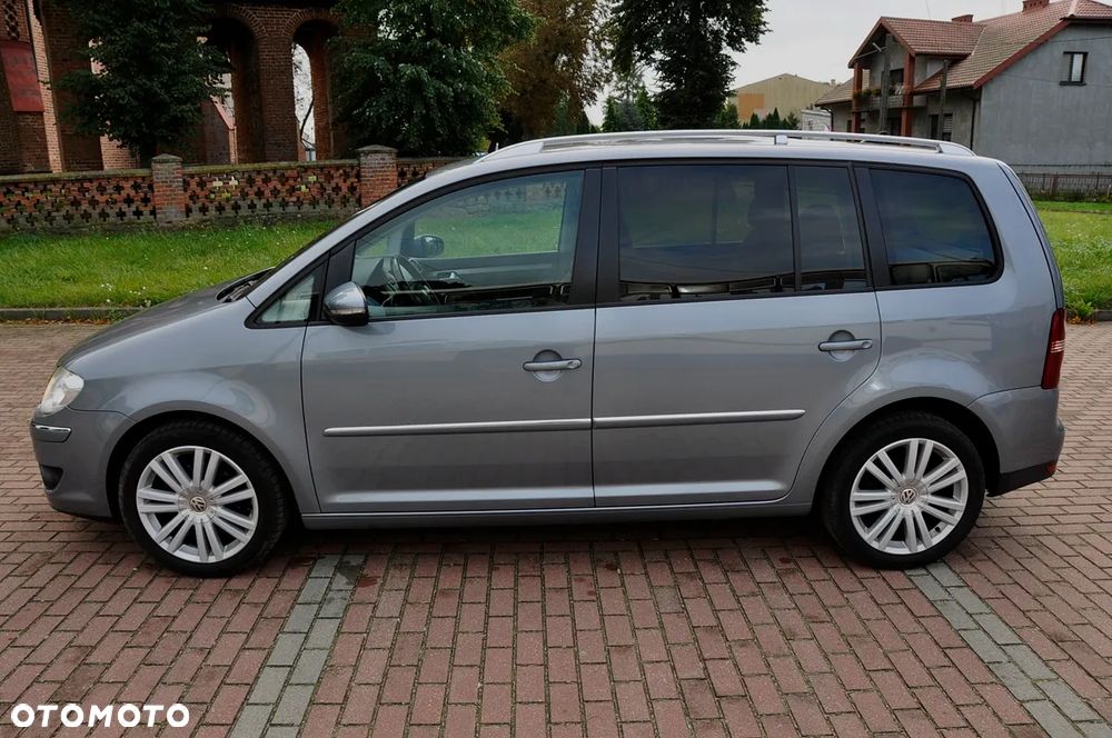 Volkswagen Touran 1.4 TSI Highline - 2