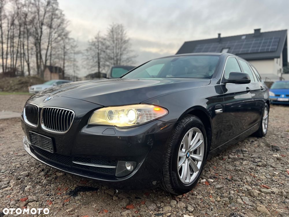 BMW Seria 5 525d - 2