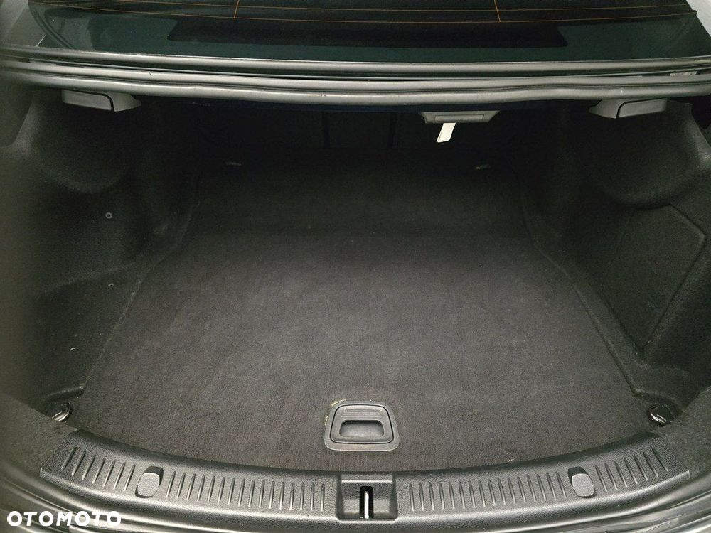 Mercedes-Benz Klasa E - 13