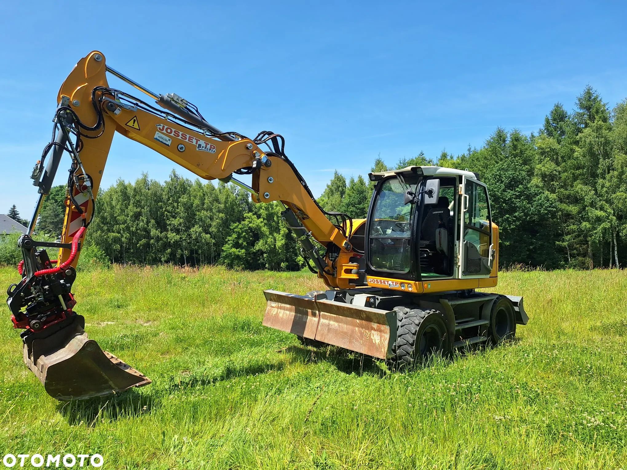 Liebherr A910 - 1