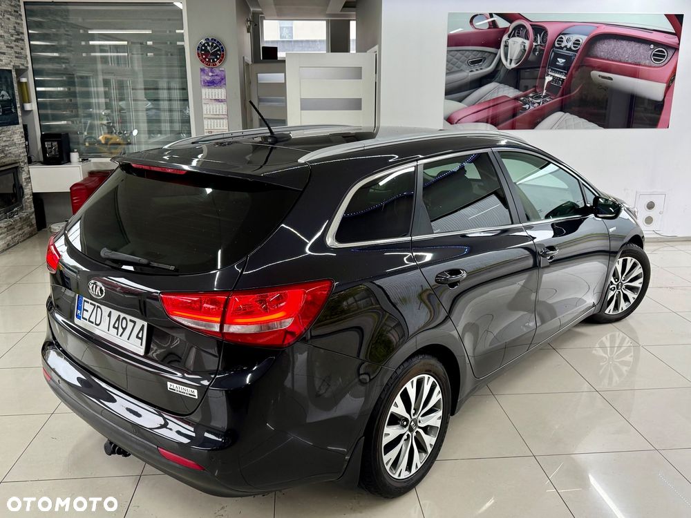 Kia Ceed 1.6 GDI M DCT - 40