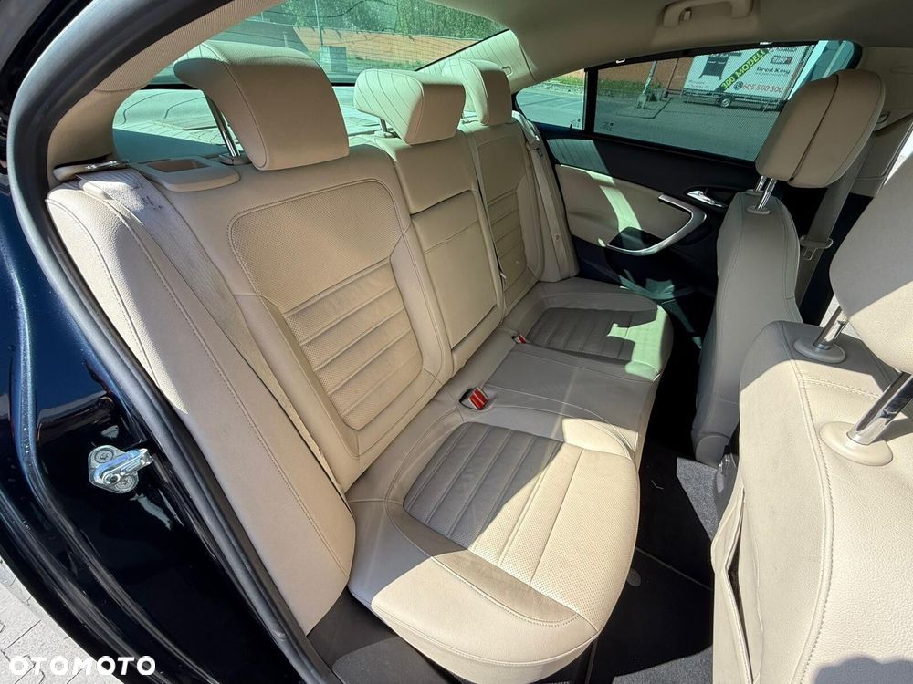 Opel Insignia - 17