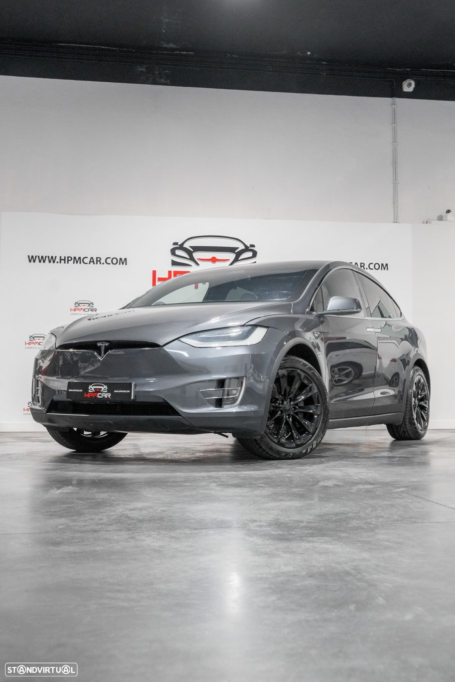 Tesla Model X - 6