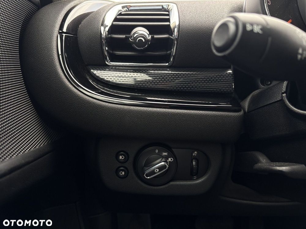 MINI Clubman Cooper D - 15