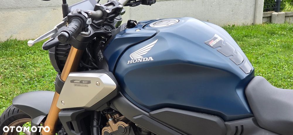 Honda CB - 8