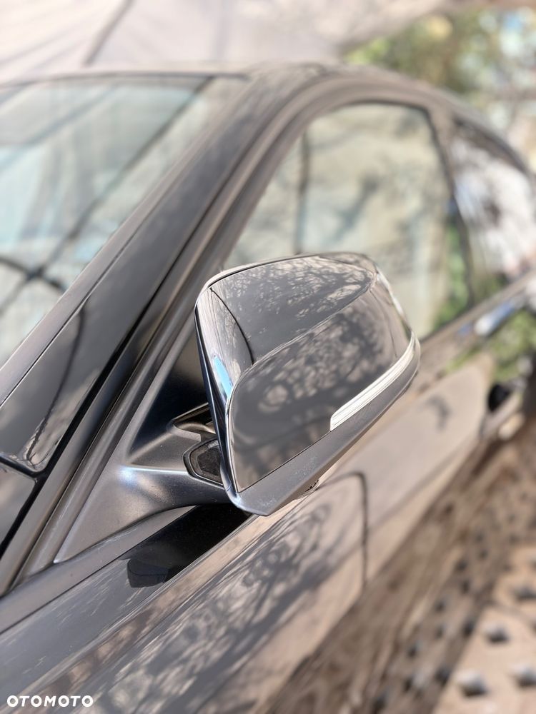 BMW Seria 3 328i Sport Line - 5