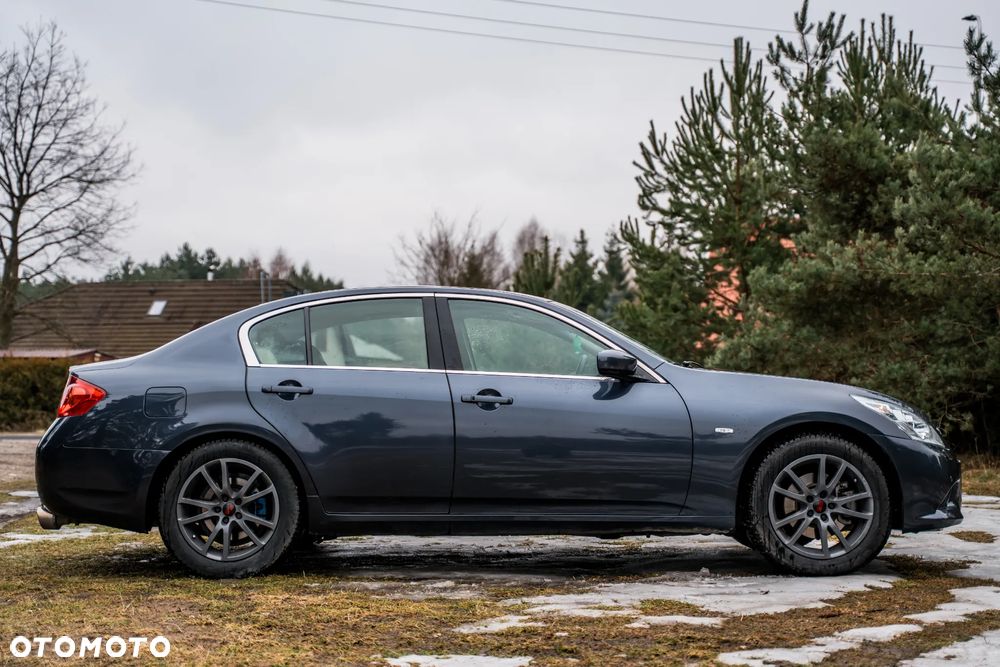 Infiniti G G37 AWD - 12