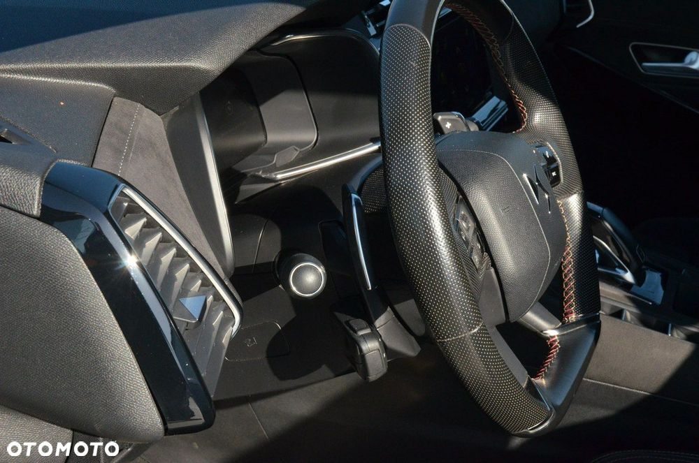 DS Automobiles DS 7 Crossback 2.0 BlueHDi Performance Line + - 20